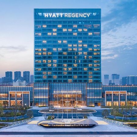 Hyatt Regency Ningbo Hangzhou Bay Hotel Bagian luar foto